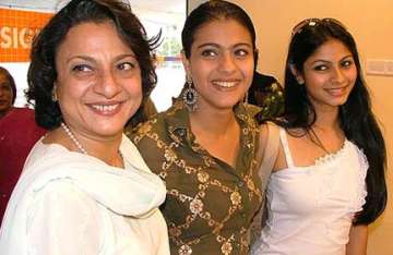 kajol to share screen with mum tanuja after 18 years