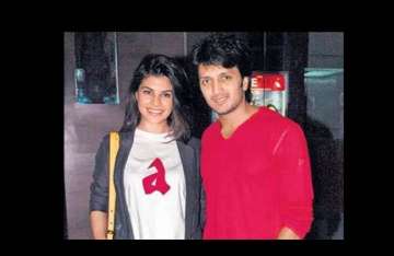 riteish refuses to kiss jacqueline on screen