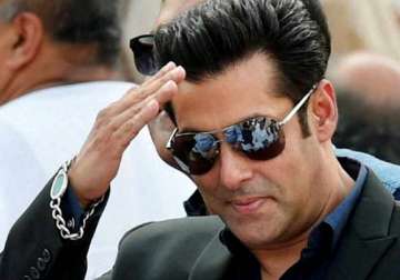 salman khan thanks up cm for making bajrangi bhaijaan tax free