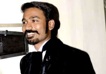dhanush have nothing to lose in bollywood so experiment with characters