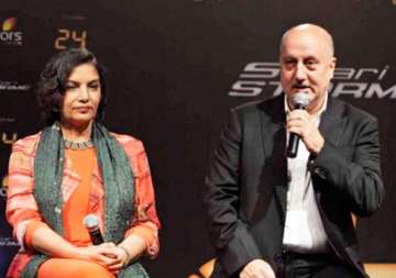 visa row shabana azmi comes out in support of anupam kher