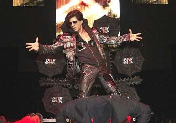 slam the tour grand performances by srk deepika and happynewyear team see pics