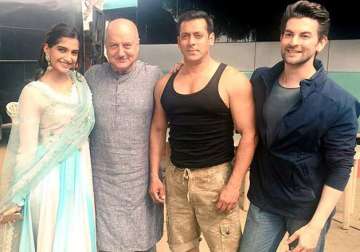 working with salman khan an amazing experience sonam kapoor