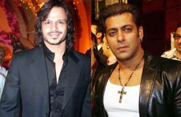 vivek oberoi locks himself in his vanity van to avoid salman