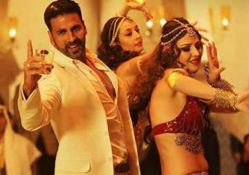 airlift s collections add rs 50 cr to akshay kumar s bank balance