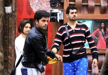 bigg boss 8 day 54 gautam becomes the new captain is this final end of p3g view pics