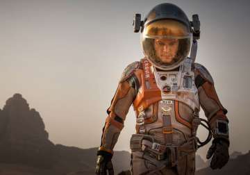 dt cinemas organises premier of the martian