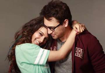 omg kangana imran kissed for 24 hours in katti batti song