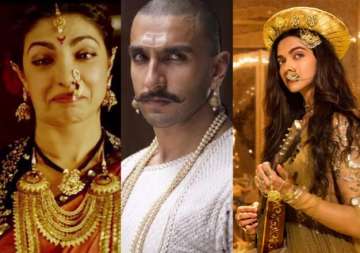 bajirao ranveer appreciates mastani deepika and kashibai priyanka