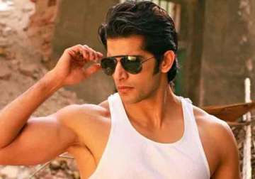 what karanvir bohra bids goodbye to two shows within 24 hours