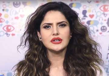 humiliated zareen khan says no to salman walks out of filmfare awards