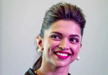 4 reasons deepika padukone does not need any cleavage controversy