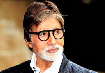 amitabh bachchan tweets first video response to fan