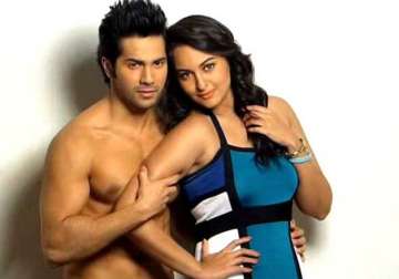 sonakshi sinha eager to do comedy with varun dhawan