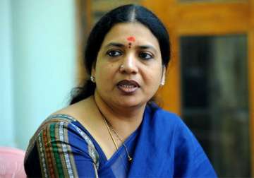 actress jeevitha sentenced in cheque bounce case gets bail