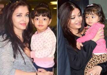 watch video the adorable moment when aaradhya bachchan copied mom aishwarya