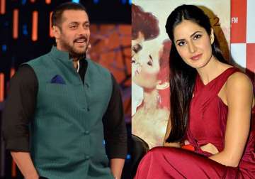 salman khan gives big surprise to ex flame katrina kaif on national tv