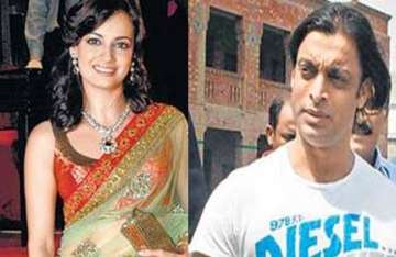 i don t know shoaib akhtar says diya mirza