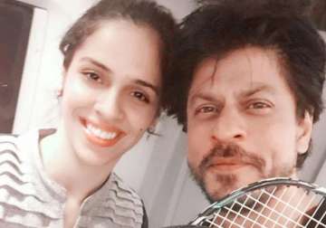 omg shah rukh khan beats badminton champ saina nehwal at her own game