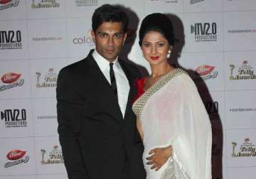 it s official karan singh grover and jennifer winget are divorced see pics
