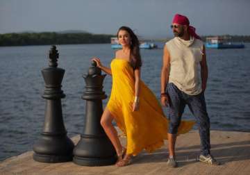 amy jackson had to pinch herself when offered singh is bliing