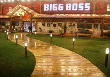 ex bigg boss contestant allegedly molested on the sets of a tv show
