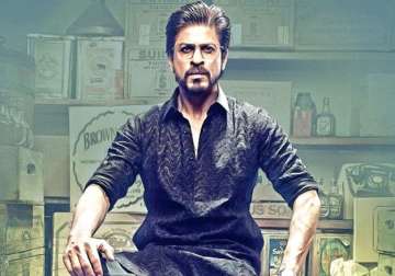 ooppss shah rukh khan lands up in a legal trouble for raees