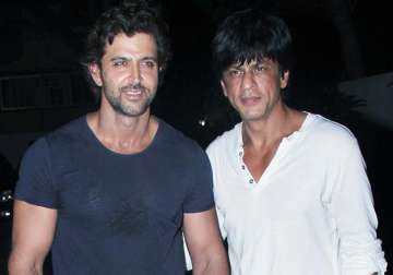 shah rukh khan makes his own luck says hrithik roshan