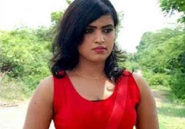 tamil actress shruthi chandralekha kills husband who forced her to act in porn films view pics