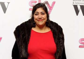 gurinder chadha co produces reality show desi rascals for british tv