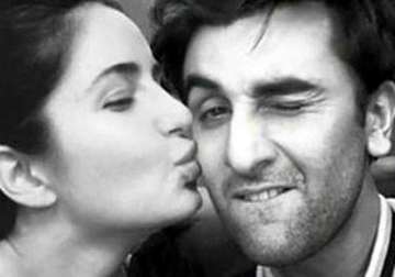 katrina kaif kissing beau ranbir kapoor is the cutest pic today