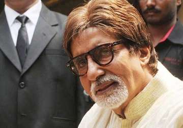 amitabh bachchan crosses 18 million followers on facebook