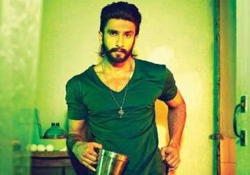 ranveer singh spends hours in front of mirror for bajirao mastani