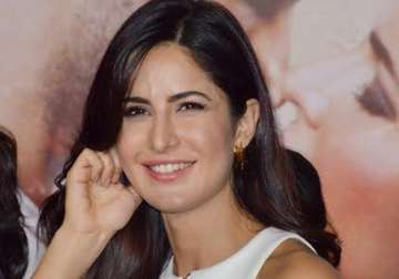 katrina kaif gives most romantic reply to leaked kissing picture with ranbir kapoor watch video