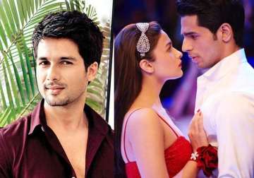 is shahid playing the villain in alia sidharth s love story