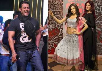 how did salman khan congratulate katrina kaif on her wax figure