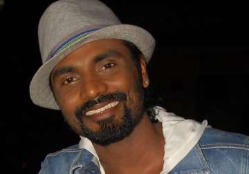 remo d souza to sport hats in dance