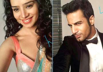 bigg boss 8 selfie fever grips the contestants see pics