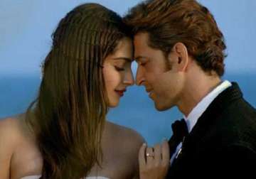 hrithik sonam s dheere dheere creates record with 100 million views