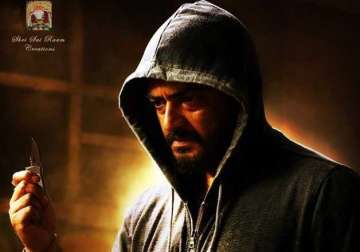 yennai arindhaal movie review ajith s screen presence is unbelievably amazing