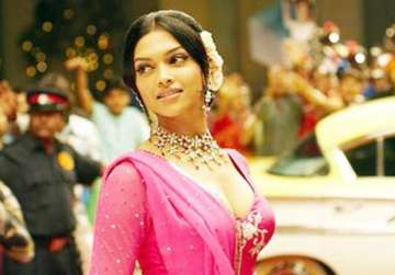 deepika auctions wardrobe to help india s olympic dream