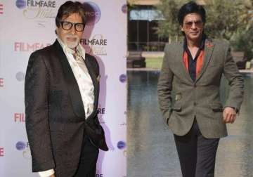 shah rukh khan and amitabh bachchan get into twitter fight