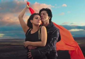 watch video shah rukh khan explains the broken plane in gerua song