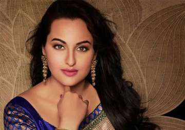 hats off sonakshi sinha apologizes on twitter for her mistake