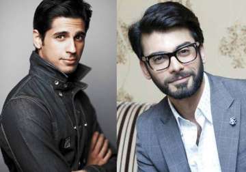 fawad and sidharth to play writers in kapoor sons