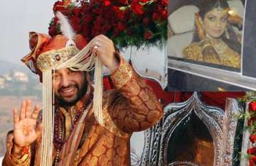 shilpa ties the knot with raj