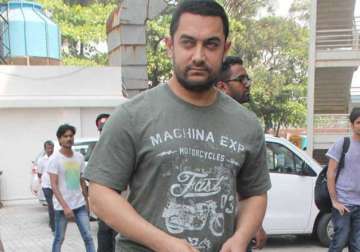 twitteratis backlash aamir khan over his stand on growing intolerance