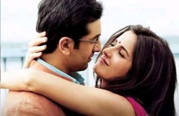 ranbir katrina pair out to woo audience in raajneeti