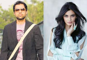 abhay deol diana penty go traditional in happy bhaag jayegi