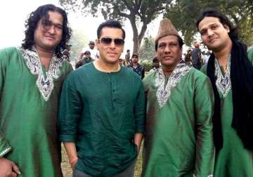 after hangover salman khan to croon qawwali in bajrangi bhaijaan see pics